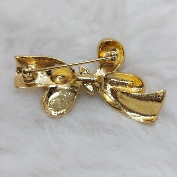 Vintage Nina Ricci Gold plated Ribbon Motif Brooch w/ stones Brooch - Picture 3 of 9
